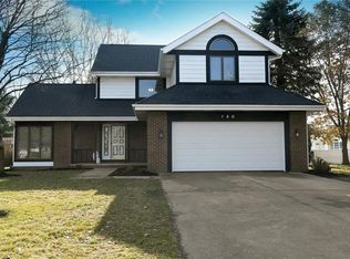 140 Wyandotte Trl SW, Hartville, OH 44632