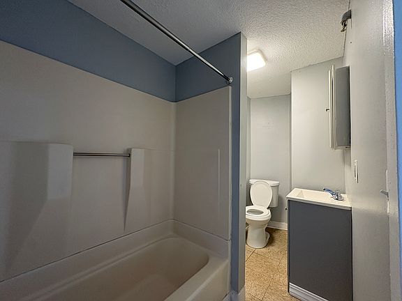 5th image of 343 W Main St #206