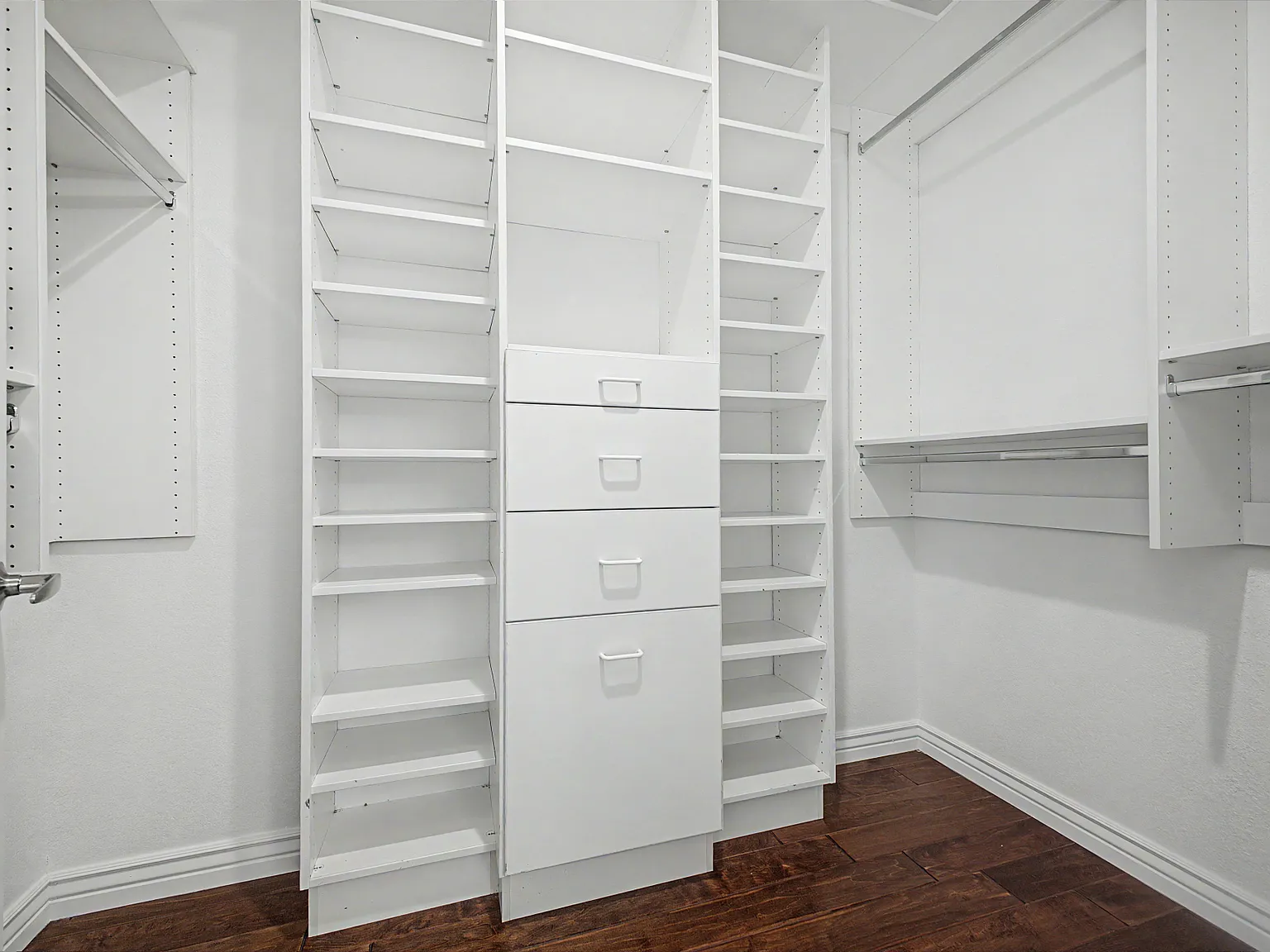 3 bed, 1623 sqft, $2,500 — Photo 3