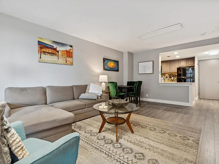 1777 Larimer St #1109 — Photo 21