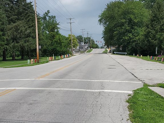 4th image of 410 North Vine