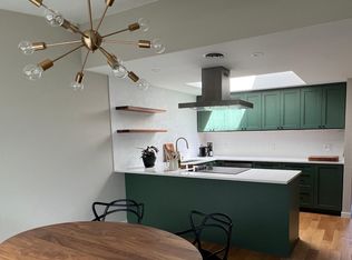 2920 76th Ave SE APT 401, Mercer Island, WA 98040