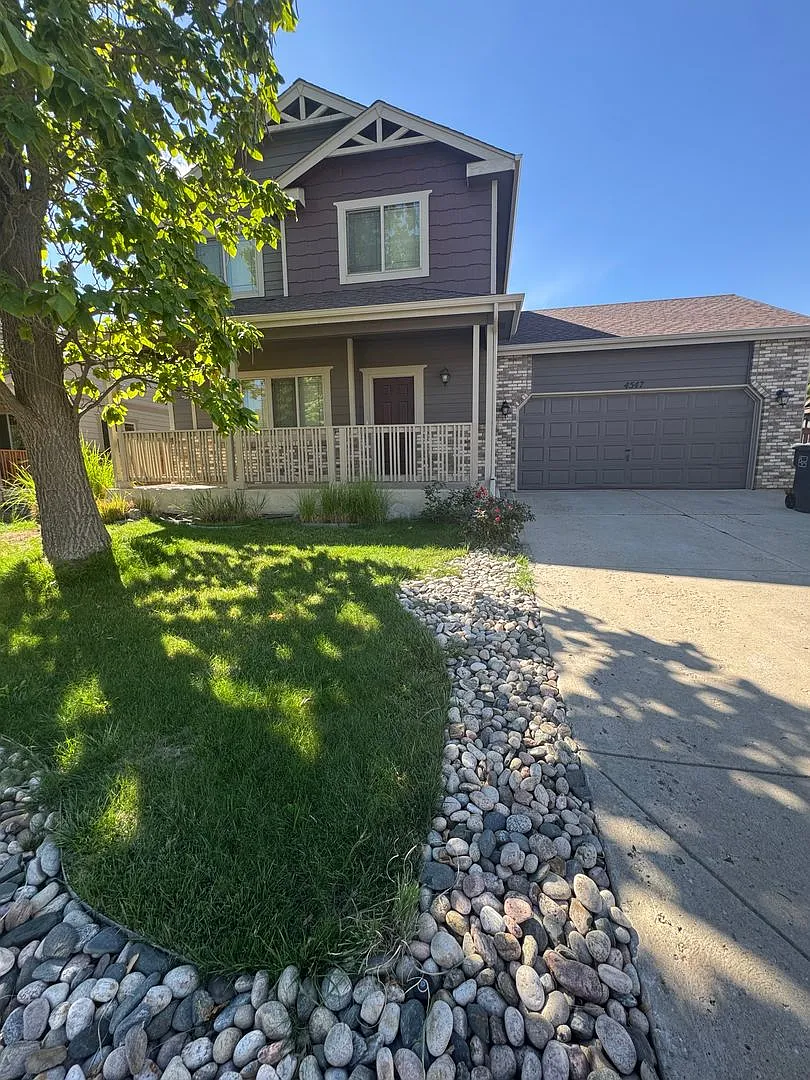 3 Bedroom Single Family Home in Loveland — Photo 1