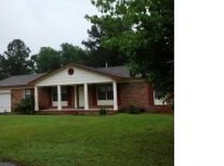 5982 Lake Trail Dr, Fayetteville, NC 28304