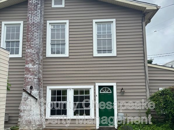1011 Main St APT B