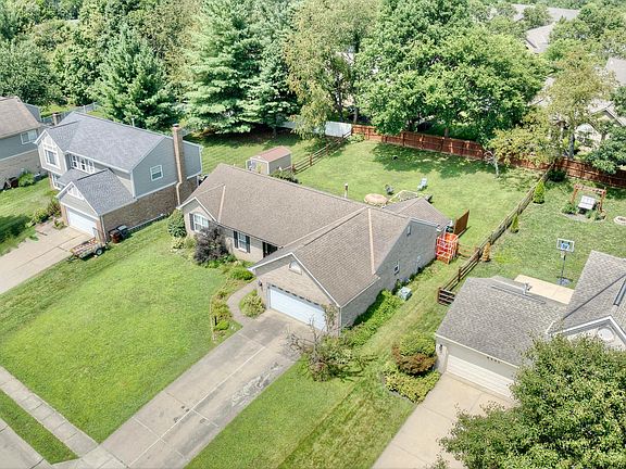 2nd image of 8436 Woodcreek Dr