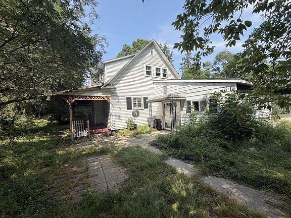 3rd image of 1115 Gun Club Rd