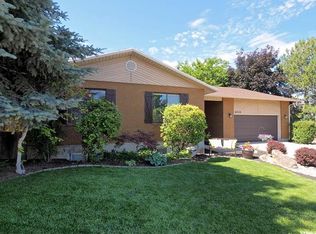2414 E Summerfield Ln, Sandy, UT 84092