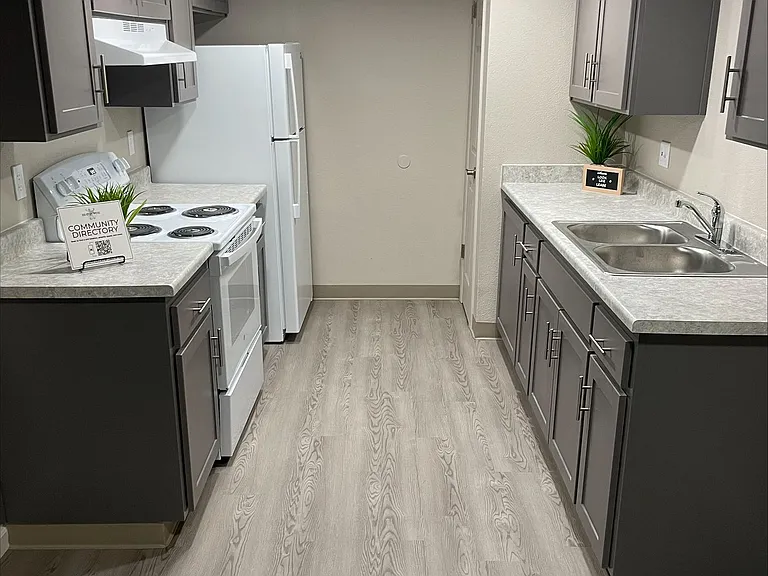Brandywine Apartments — Photo 7