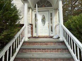 (Undisclosed Address), Old Bethpage, NY 11804