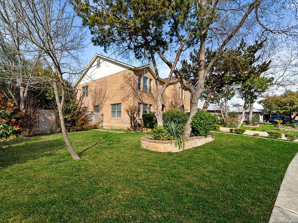 1st image of 2303 Newoak Prk