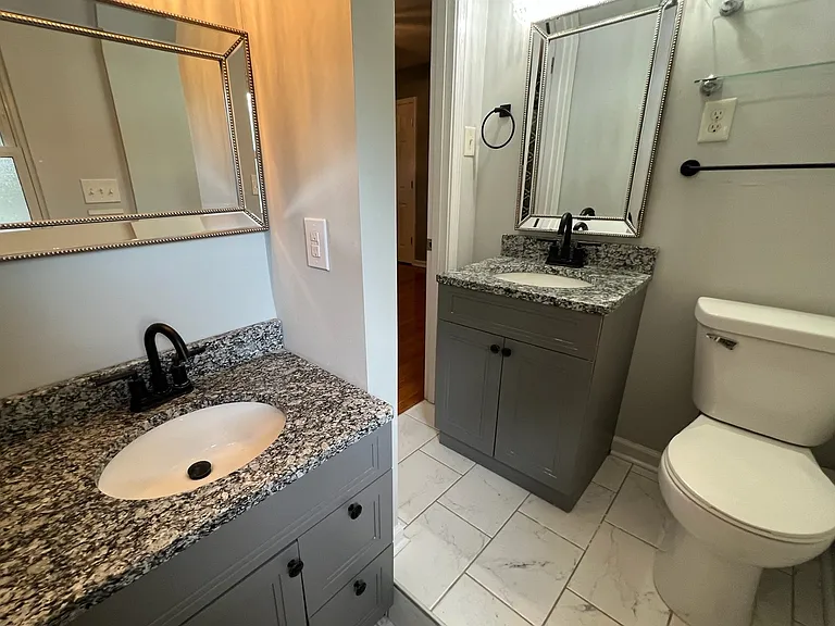 1502 Lynn Way — Photo 23