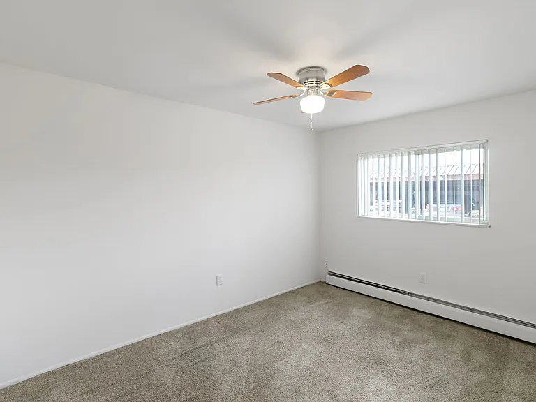16435 E Twelve Mile Rd — Photo 40