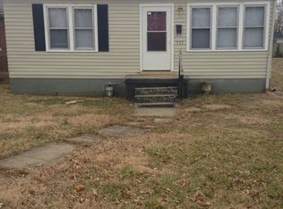 737 E Riverside Dr, Evansville, IN 47713