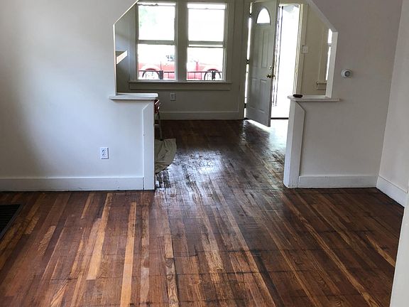 4th image of 1662 Gondert Ave