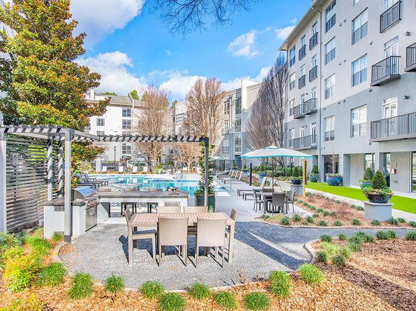 3400 Stratford Rd NE APT 3303