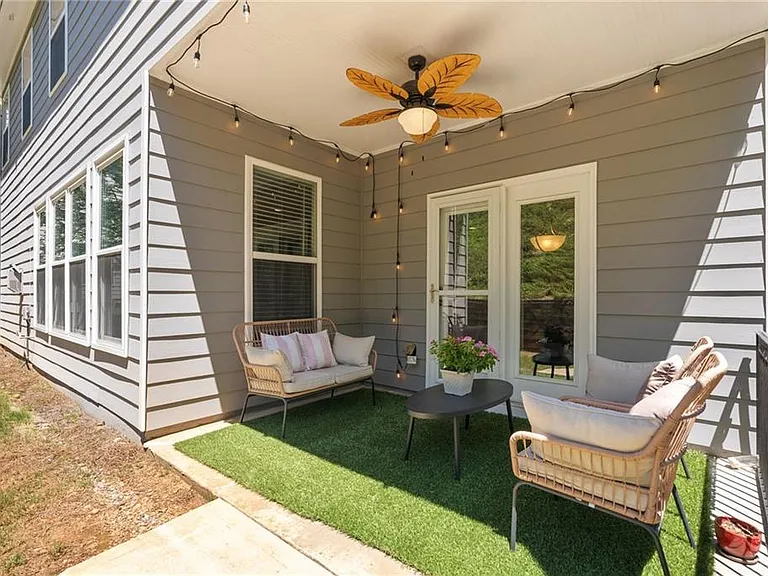 3845 Seaton Dr — Photo 37