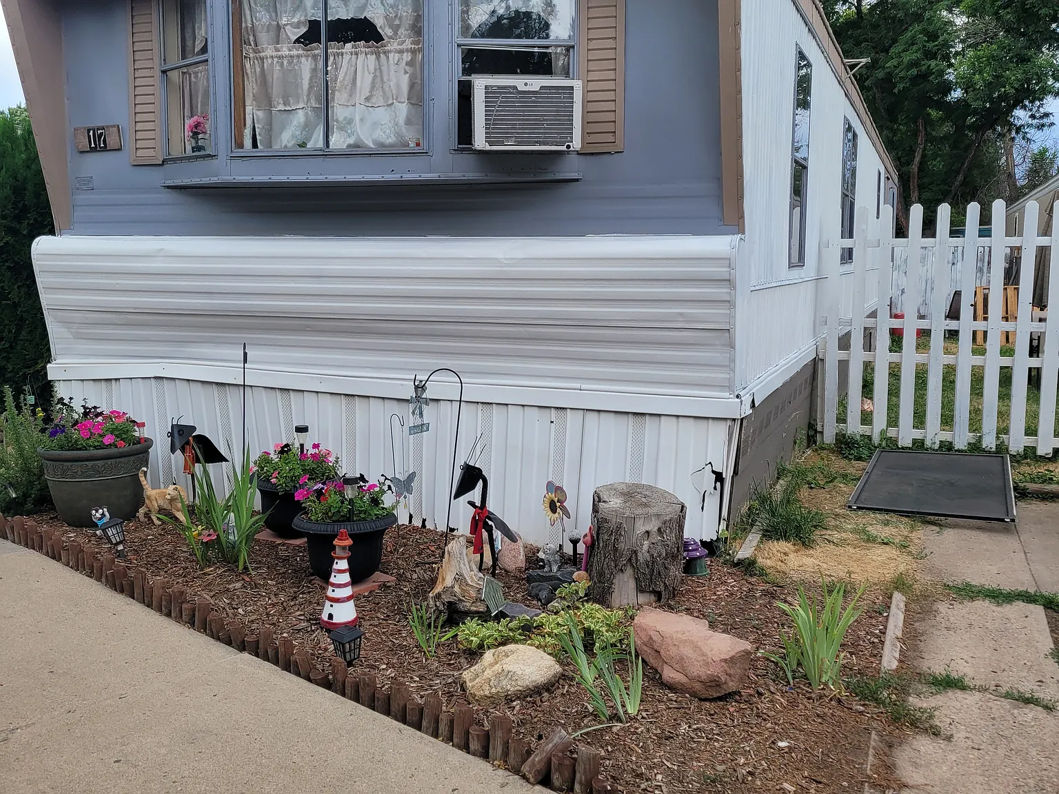 2 bed, 854 sqft, $1,775 — Photo 1