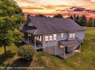 5469 Vines Rd, Howell, MI 48843