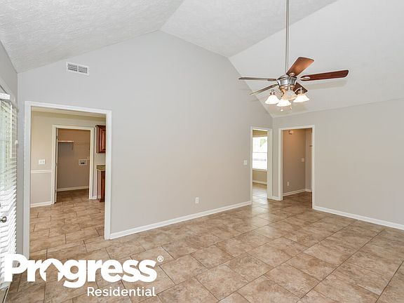 5th image of 144 Centerrock Dr