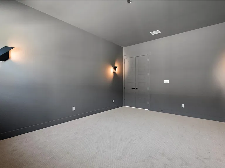 1205 Friends Cv — Photo 20