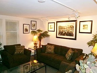 210 Williams St — Photo 3