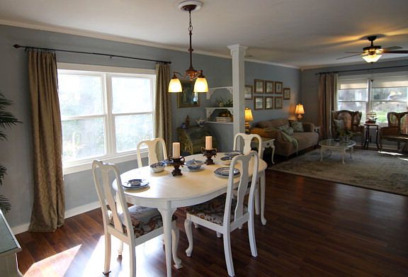 3rd image of 6211 Shady Ln