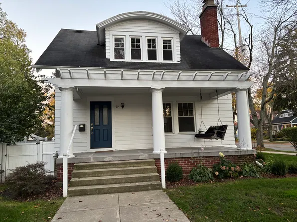 614 Greenwood Ave SE, East Grand Rapids, MI 49506