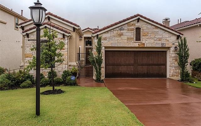 1st image of 402 Indianwood Dr