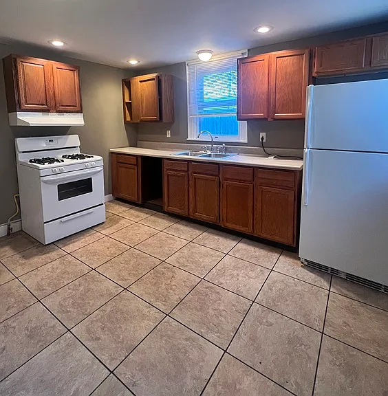 125 N Beaver St #1 — Photo 2