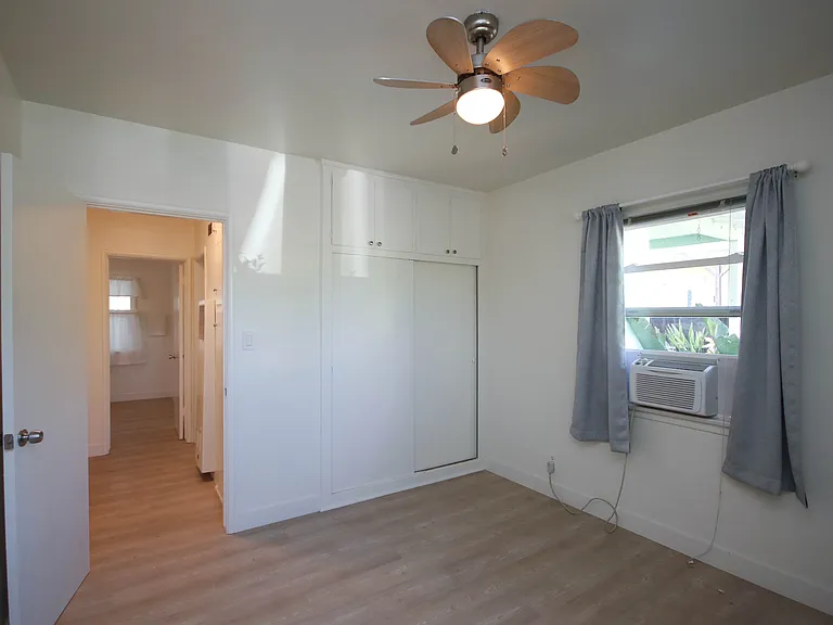 1245 Del Rey Ave — Photo 11