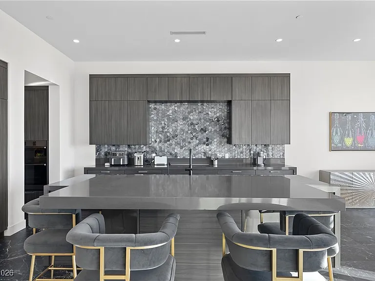 577 Overlook Rim Dr — Photo 17
