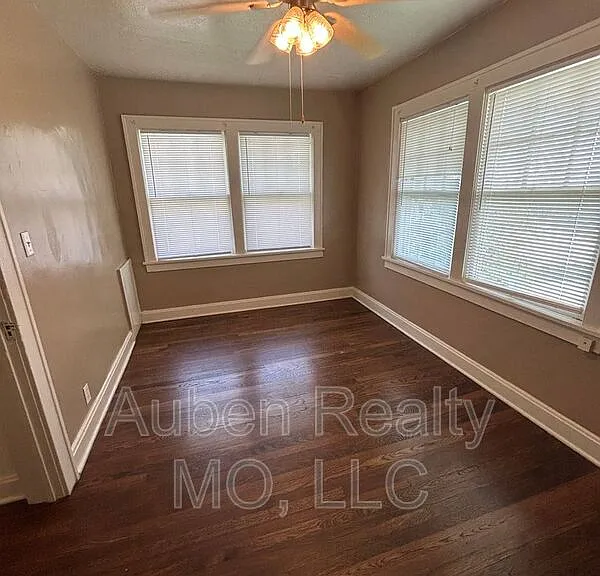 5405 Harrison St #2F — Photo 18