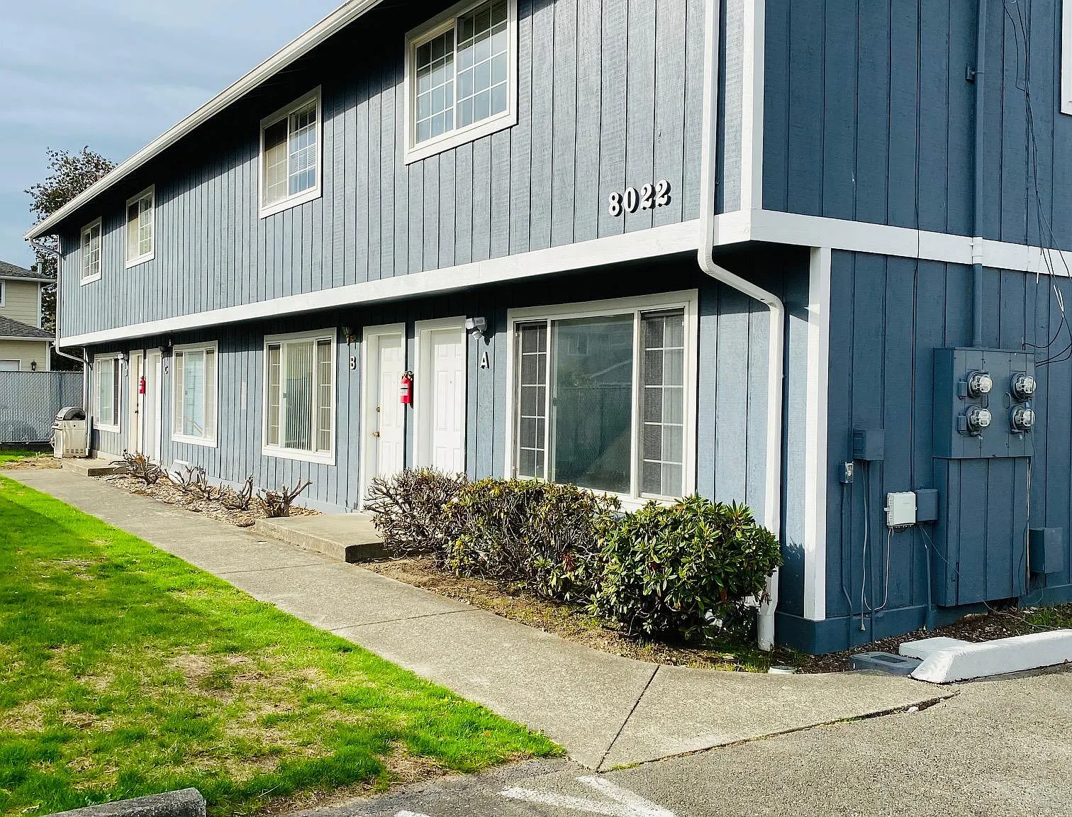 2 bed, 1.5 bath, 1036 sqft, $1,650 — Photo 1