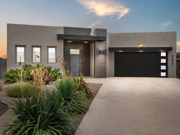 5627 Cinder Cone Dr NW, Albuquerque, NM 87120
