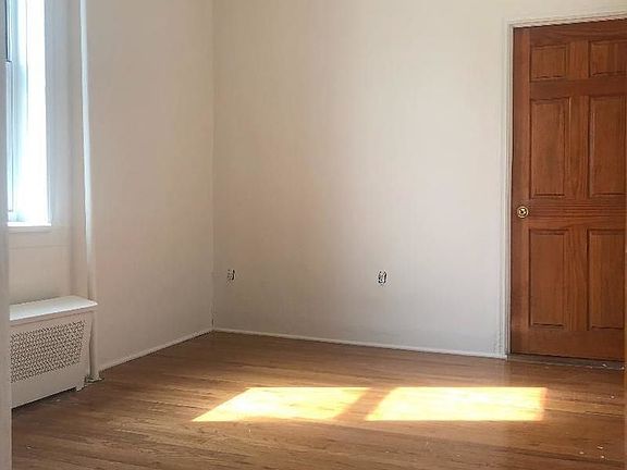 5th image of 14-34 Astoria Blvd #2RL