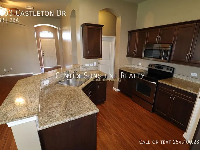 3303 Castleton Dr — Photo 15