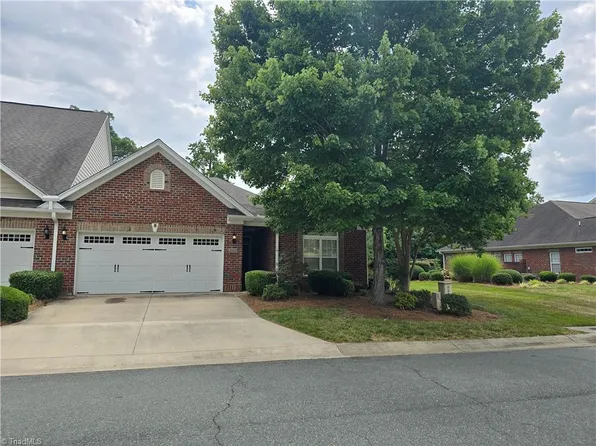 2920 Grove Park Dr, Burlington, NC 27215