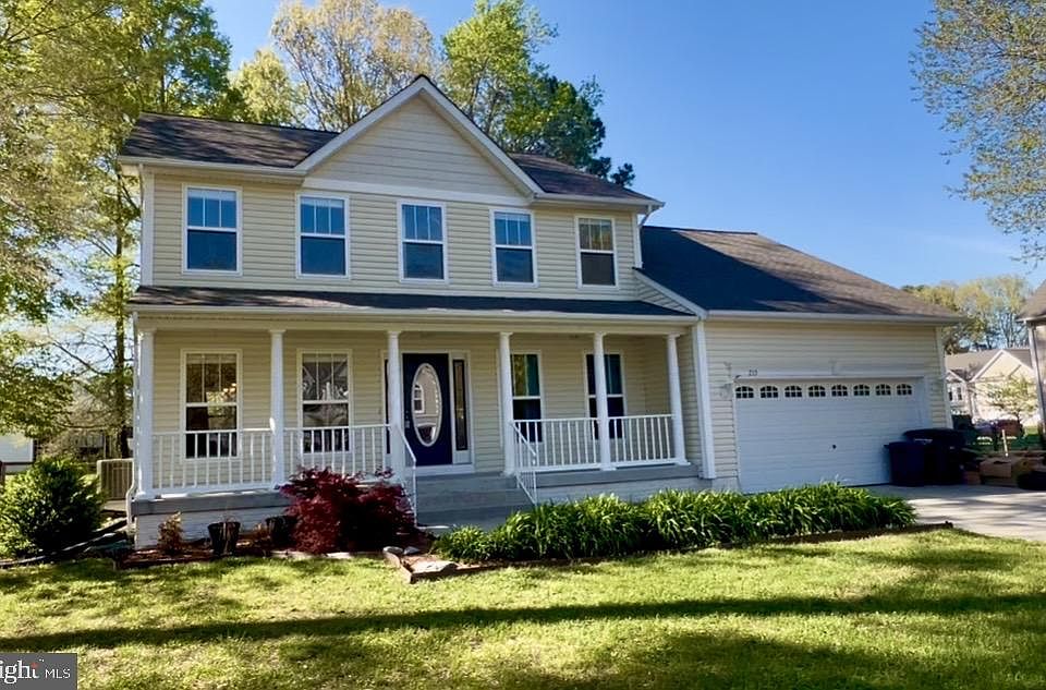 1st image of 213 Forest Ave