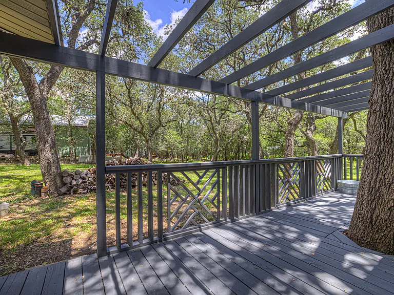 208 Reimer Ave — Photo 33
