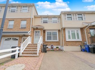 19 Deborah Loop, Staten Island, NY 10312