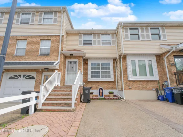 19 Deborah Loop, Staten Island, NY 10312