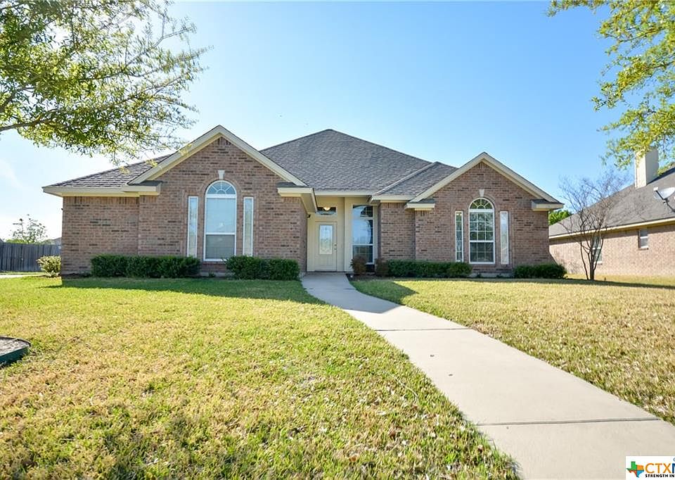 1st image of 110 Arbor Dr