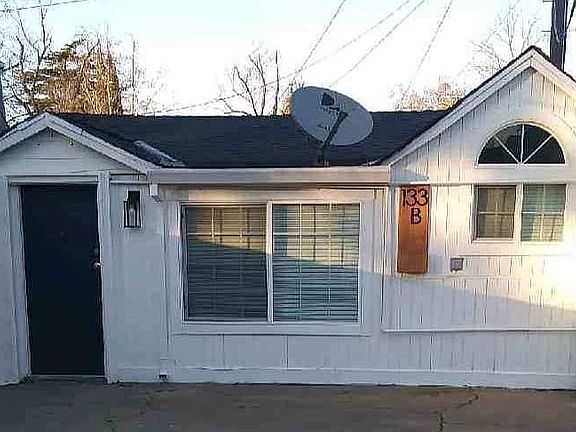 3rd image of 133 Redwood Ave