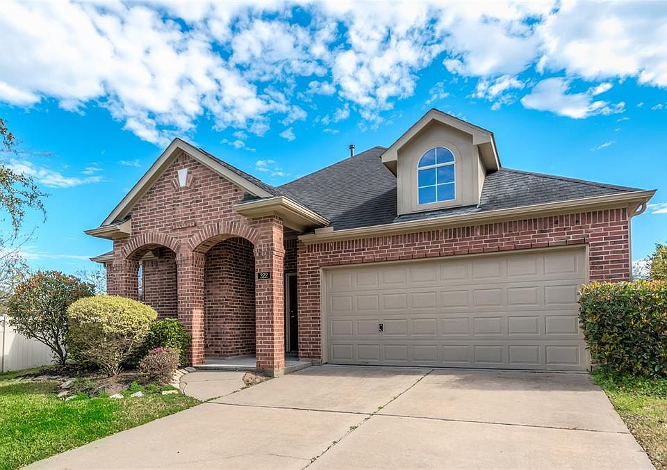 1st image of 322 Riverway Bluff Ln