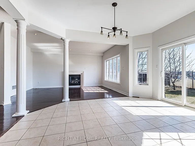 5441 Valhalla Cres — Photo 17