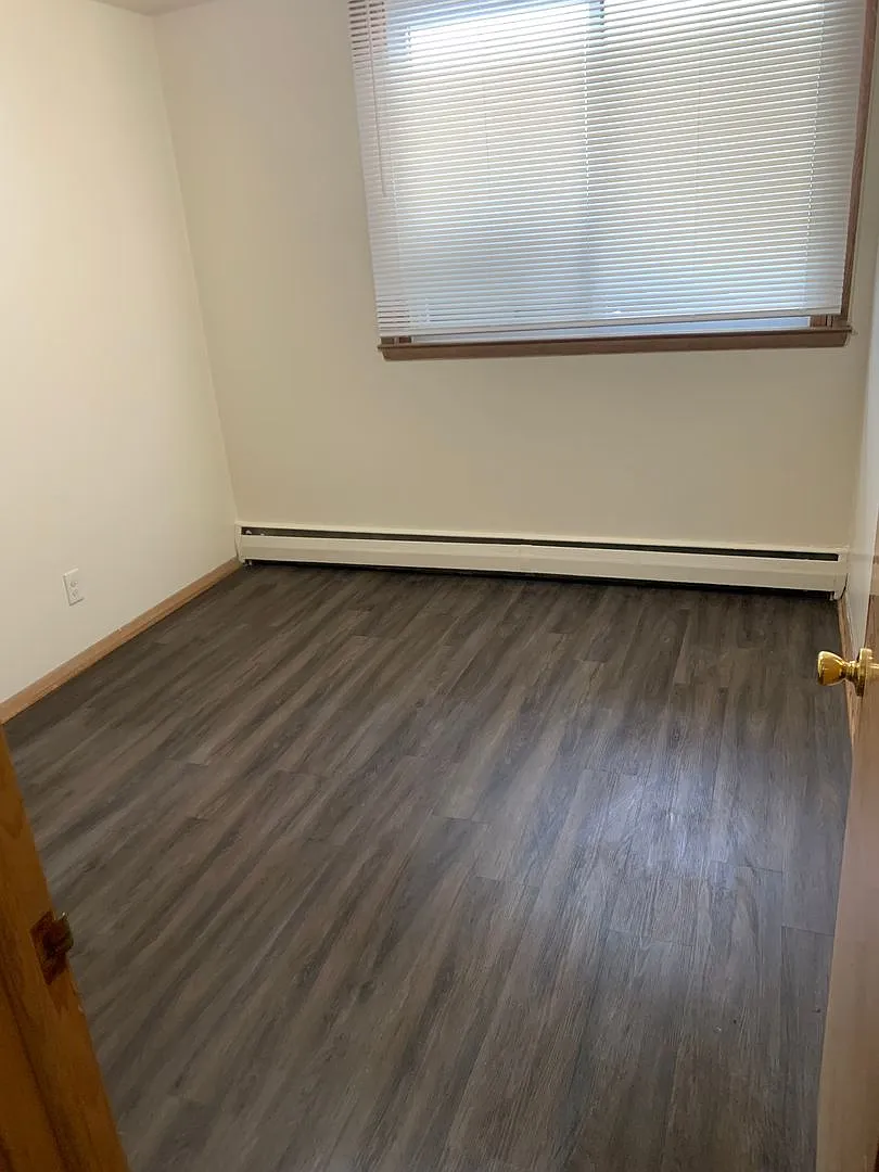 9913 W. Lisbon Ave. — Photo 1