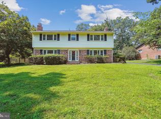 12109 Stirrup Rd, Reston, VA 20191
