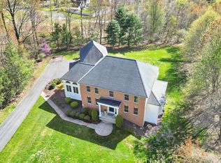 36 Devonshire Ter, East Longmeadow, MA 01028