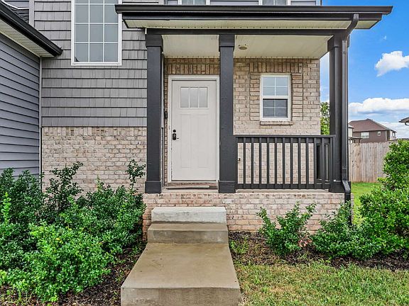 4th image of 758 Banister Dr